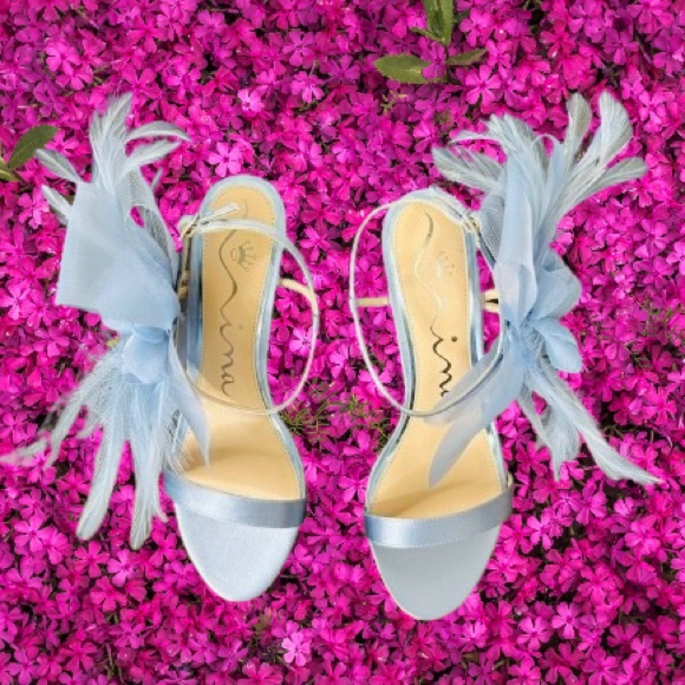 Nina Women Sheryl Almond Toe Dress Sandals 9.5 M Icy Blue Crystal Satin/Feather